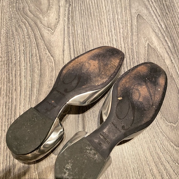 Roger Vivier silver flat - Picture 6 of 7